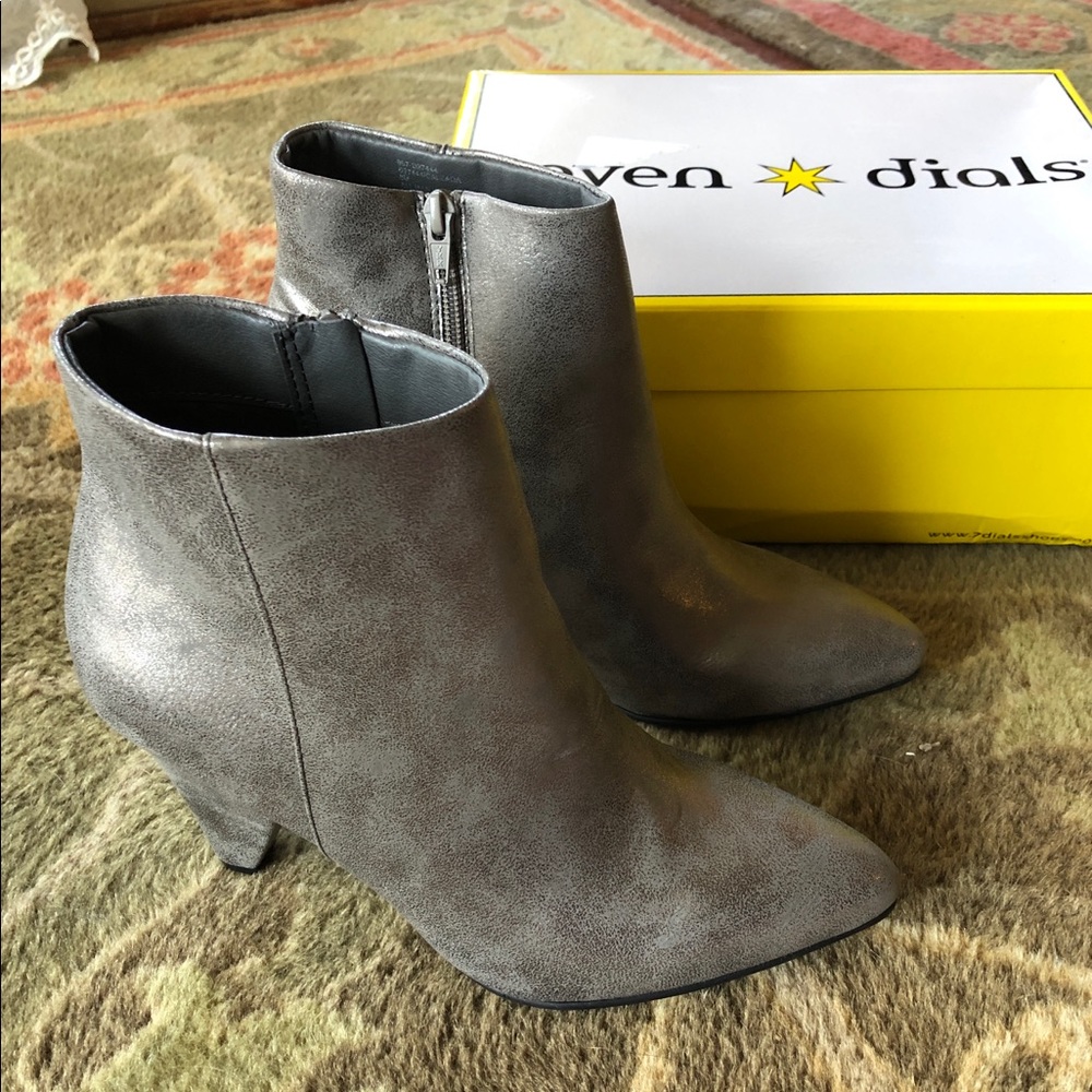 Seven Dials Metallic Boot - New